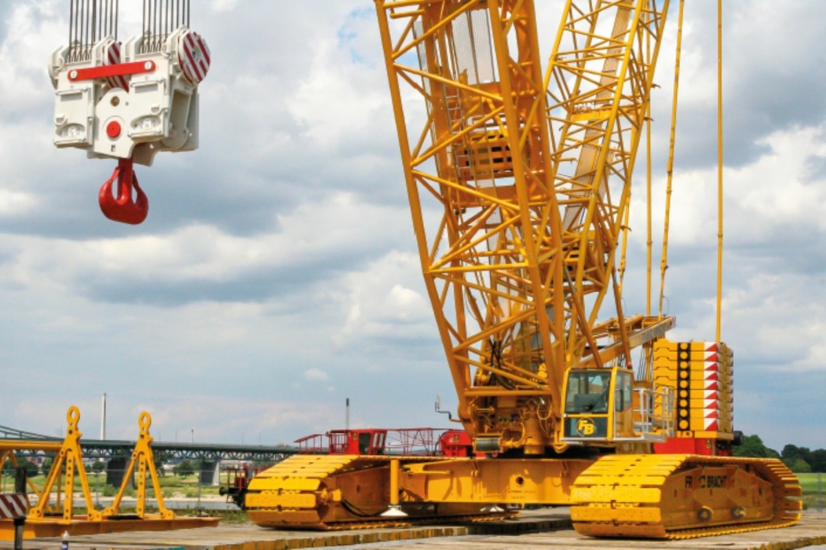 32-0236 - IMC - Demag CC 2800-1  Raupenkran "Franz Bracht"